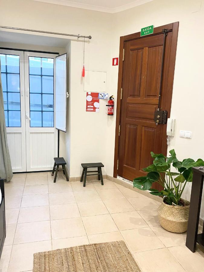 Apartment In The Center Next To The Parliament 리스본 외부 사진